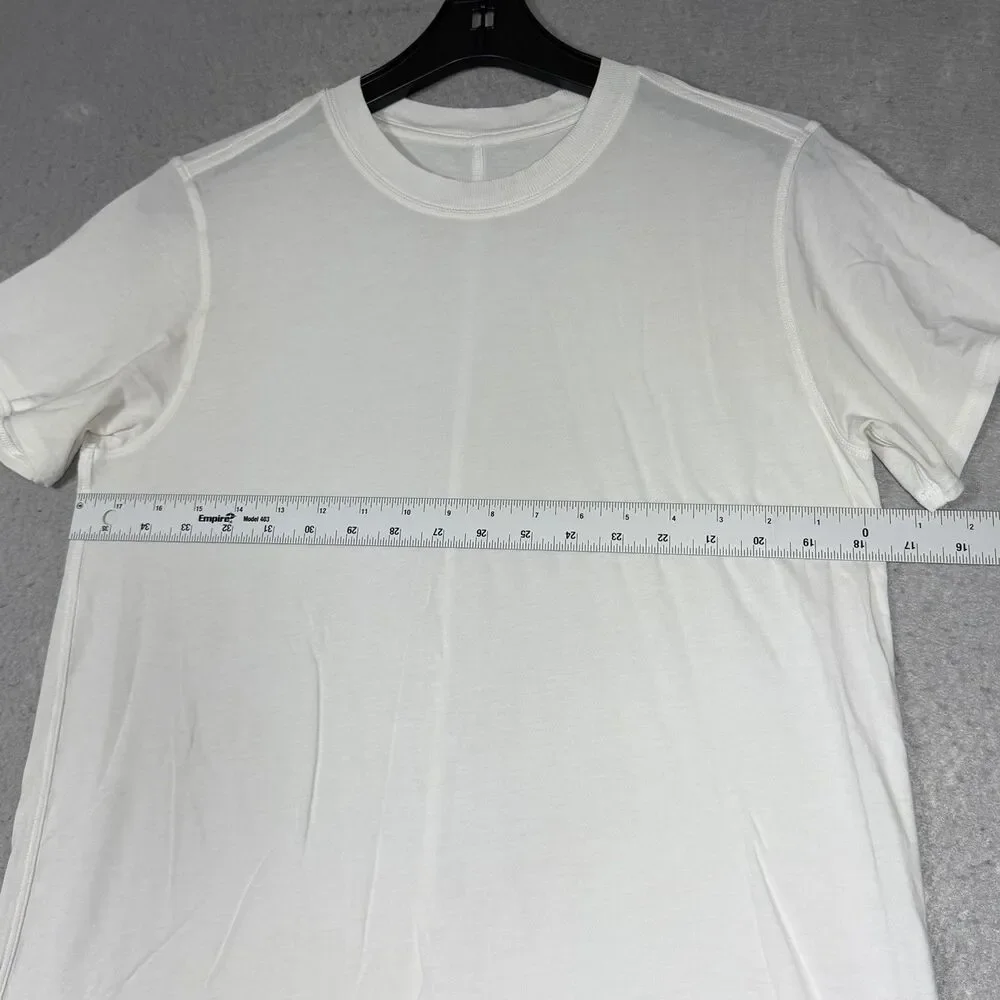 Lululemon T-Shirt Women’s 8 White Crewneck Short Sleeve Athletic Yoga Gym Casual